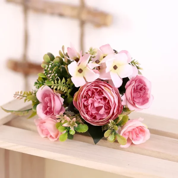 Bouquet d'Hydrangea et Roses Artificielles - 1