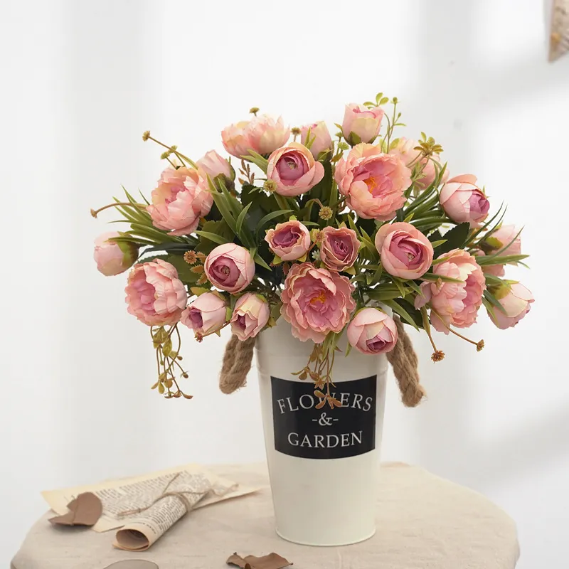 Bouquet automnal de roses et pivoines artificielles