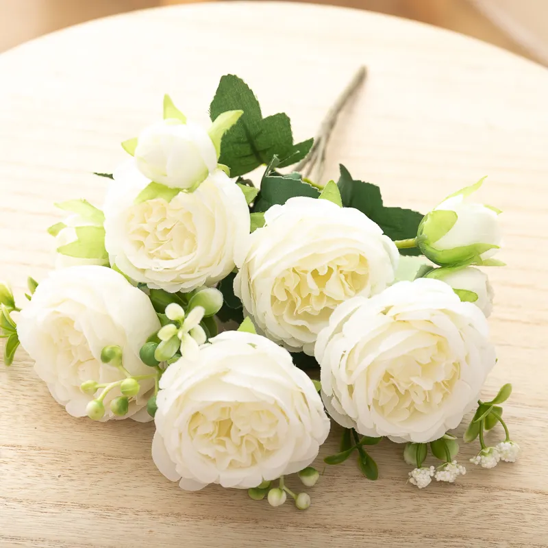 Bouquet de pivoines blanches en soie de 30 cm