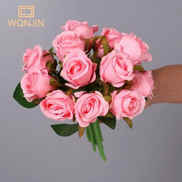 Bouquet de roses blanches et violettes - 8