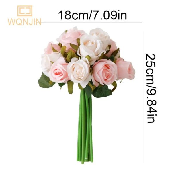 Bouquet de roses blanches et violettes - 2